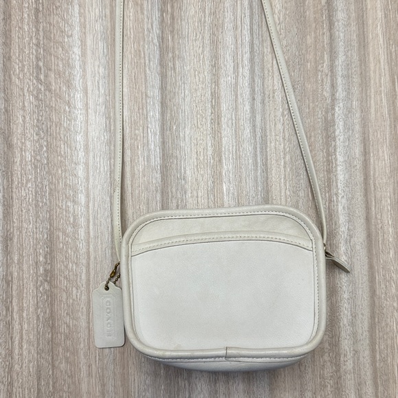 Coach Vintage 90’s Mini Hadley Bag in White Leather #0026-304 Shoulder/Crossbody - Picture 3 of 16